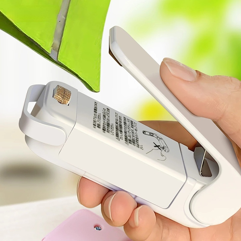 Food Storage Vacuum Sealer Machine - ミニハンドヘルドヒートシーラー、高速シーリングプラスチック製スナックバッグマシン、食品保存用防湿リシーラー、家庭用キッチン用